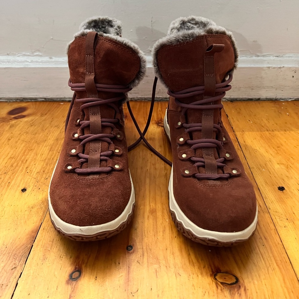 Like new women’s size 11 LL Bean boots